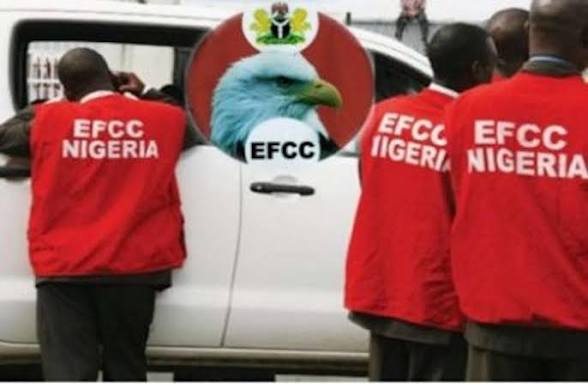 Not Less Than 30 Internet Fraudsters Arrested by EFCC in Agbede